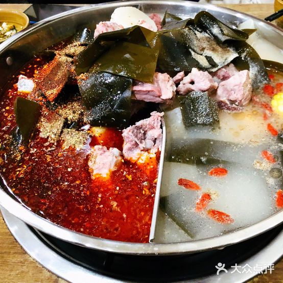 九江红排骨火锅(延安路店)