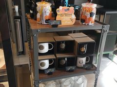 零售区-星巴克(杭州湖滨银泰E区店)