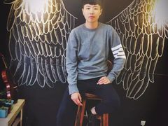 -志龙皇冠吃货椰子铺