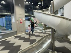 -MINI MARS 脚下的城市乐园·餐饮·派对(静安江宁店)