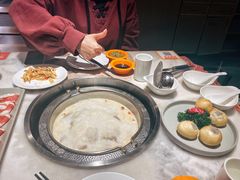 油面筋鲜虾滑-煲宫猪肚鸡(晶品店)