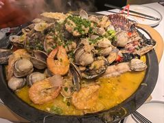 -鸣记脆皮烤鱼·海鲜烤鱼(三八广场店)