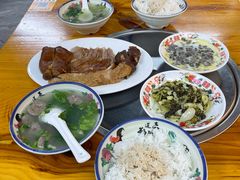 -明姨仔潮汕美食·碳炉猪脚·汕尾牛腩饭·起片鸡煲(起义路店)