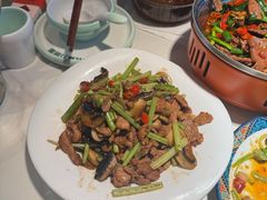 -亚伟瓦罐面美食城(淇县总店)