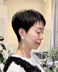 -艾美A·M Hair Salon