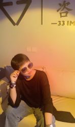 -33形象美妆美发衣橱管理中心