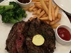 -WOLFGANG PUCK KITCHEN & BAR(迪士尼小镇店)
