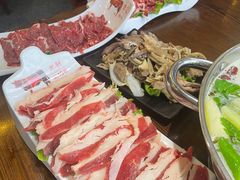 -乡土黄·鲜牛肉火锅·小龙虾(兴业街店)