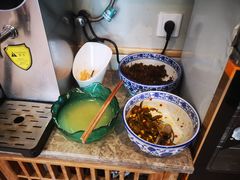 -镇南锅盖面馆(解放路店)