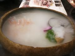 -景明轩•养生酸汤鱼火锅 云贵鲜菌 现舂野果酸汤(王寨小区店)