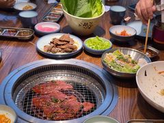 -明洞阿姨·韩式酱蟹烤肉·创意料理(三元桥店)