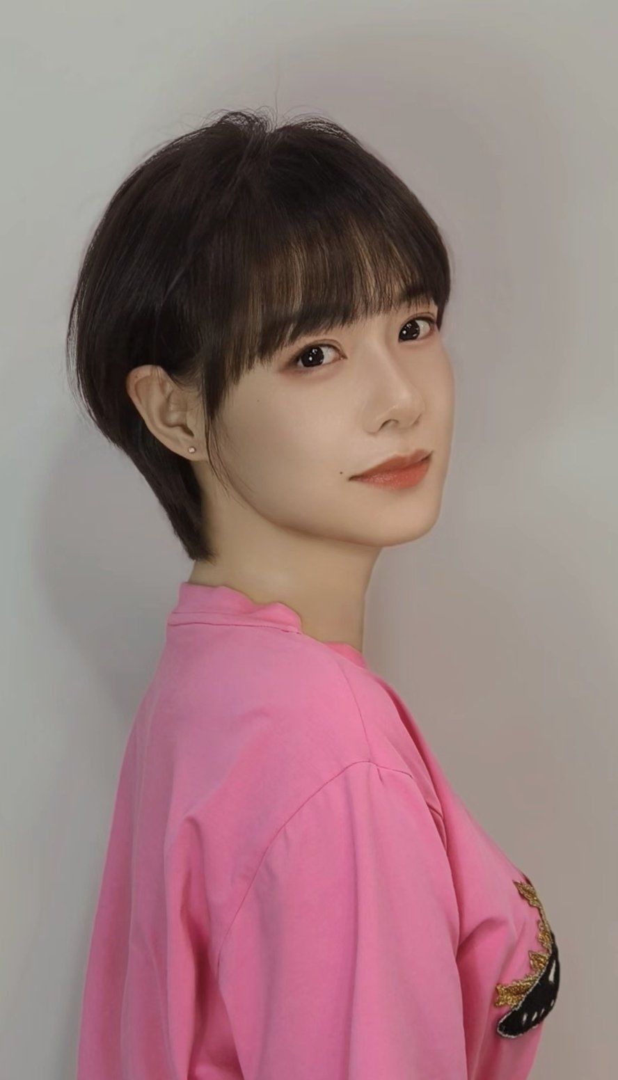 甜美短发怎么剪