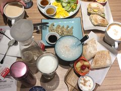 -必胜客(阿罗海店)