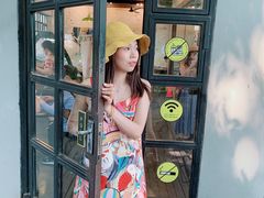 -莓园冰淇淋店