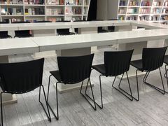 -钟书阁(松江泰晤士小镇店)