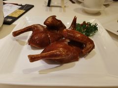 玻璃脆皮乳鸽-利苑酒家(宜安广场店)