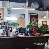 这个咖啡小馆惊艳到我了，怎么拍都出片[种草]