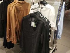 -H&M(鹏欣水游城店)