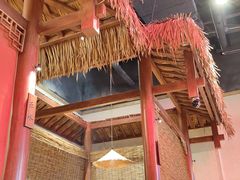 -半步颠小酒馆(爱琴海店)