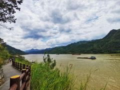 -羚羊峡古栈道森林公园