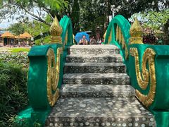 -一寨两国风景区