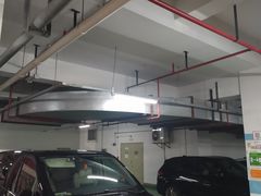 -静安大融城·停车场