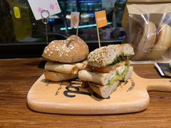 -Catch Bagel(芳草地店)