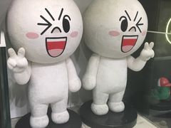 -LINE FRIENDS Garosu-gil Flagship Store