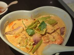 -大头虾越式风味餐厅(光明广场店)