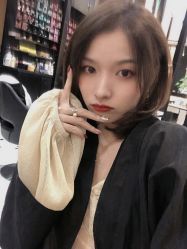 -HAIR CORNER