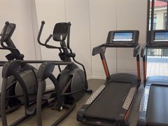 -乐刻运动(闵行永德路地铁站店)