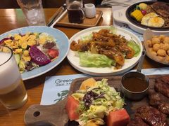 -绿茵阁西餐厅(中央广场店)
