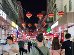 -许西美食一条街