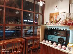 -C.Y Cafe