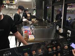 -龙治汉堡(中华城店)