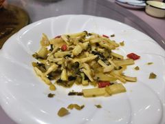 -天乐农家鱼头王(天目湖店)