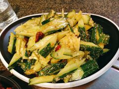 -路边边地标烧烤·川菜·小龙虾·音乐酒馆(良乡长虹店)