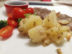 -必胜客(WOW贺州灵峰店)