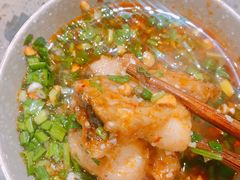 -肖肖酸萝卜鱼火锅(总店)