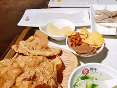 -焯牛潮汕牛肉火锅(云峰街创始店)
