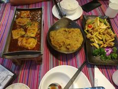 -香巴拉云南餐厅(华莱坞店)