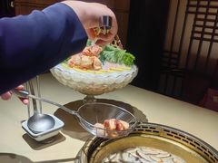 -余欢领鲜火锅(新街口店)
