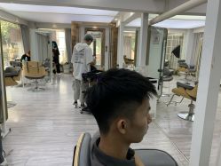 点击看大图 -辛格·潮沙龙