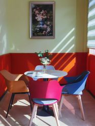 -震元堂母婴护理中心