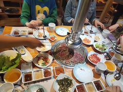 -唯成•韩国炭火烤肉 유성고기