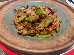 -吕氏焗小鲜•海鲜青岛菜(总店)