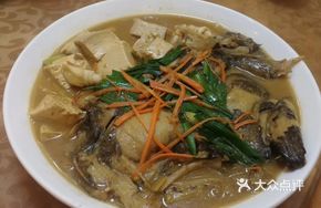 Fish Head Stewed with Tofu