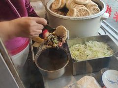 -烤鸭肉夹馍鸭汤店