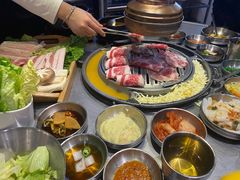-GOGIYA·咕叽吖韩国传统烤肉店(东方新天地店)