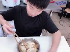 -黄阿姨锅贴大王(万航渡路店)